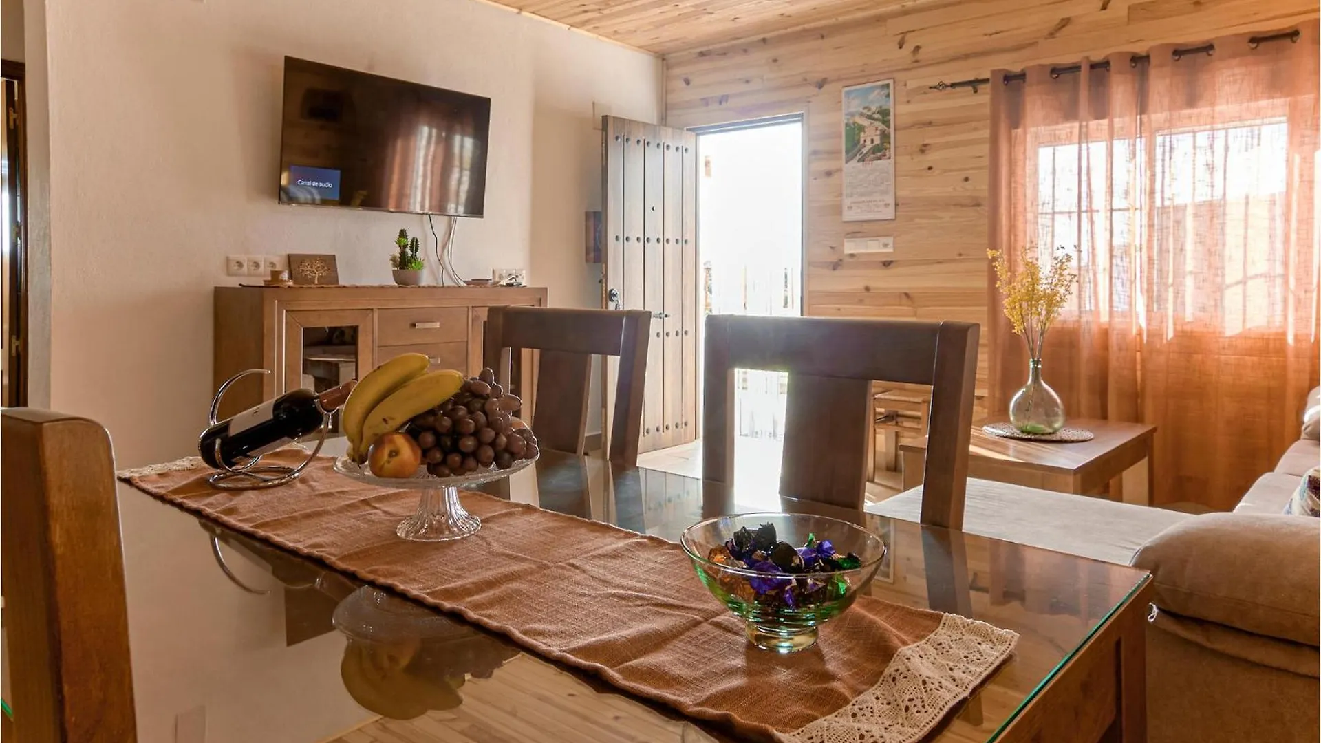 Amazing Home In Rute With Kitchenette