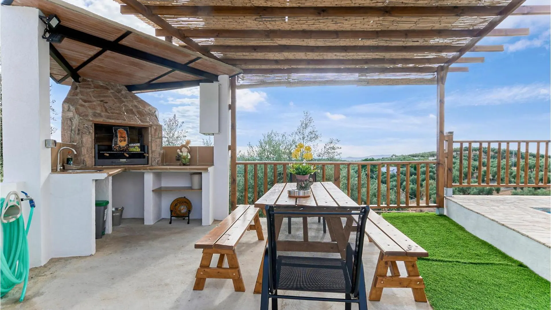 Amazing Home In Rute With Kitchenette